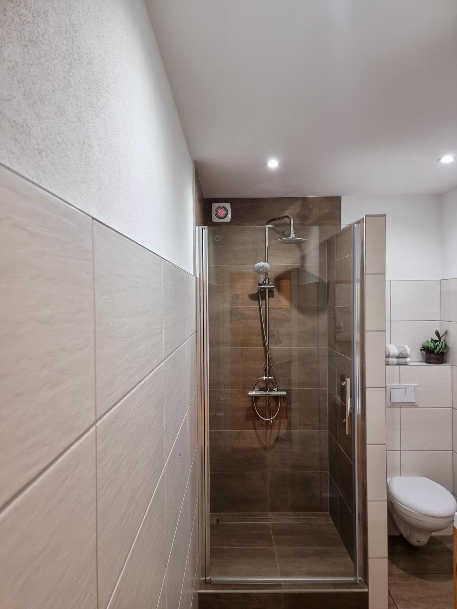Workershome - Business Apartments - Monteurwohnungen Wertheim Værelse billede